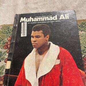 The picture of Muhammad Ali book 1976